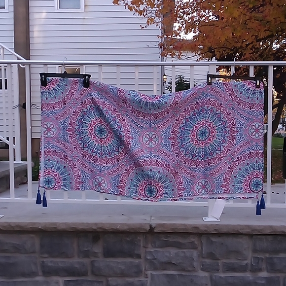 Mandela Tassel Textile Tablecloth - Picture 10 of 13